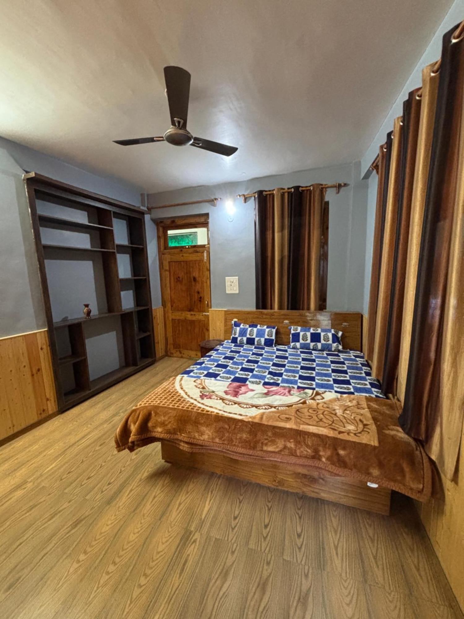 Great Warriors 2bhk And Available Homestay *
