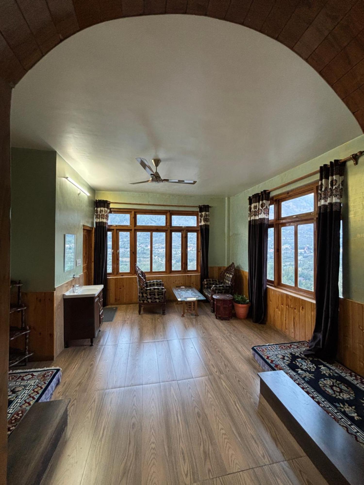 Homestay Great Warriors 2bhk And Available *